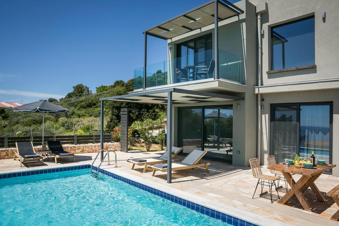 Villa Sea Front Spathíon 외부 사진